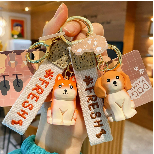Dog Family – Wood-Carved Look Resin Keychains | 4 Styles