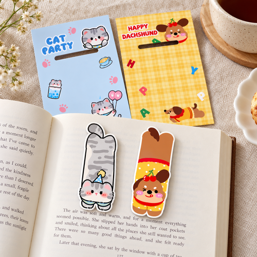 Lounge Pets – Cat & Dog Magnetic Bookmarks | 2 Styles