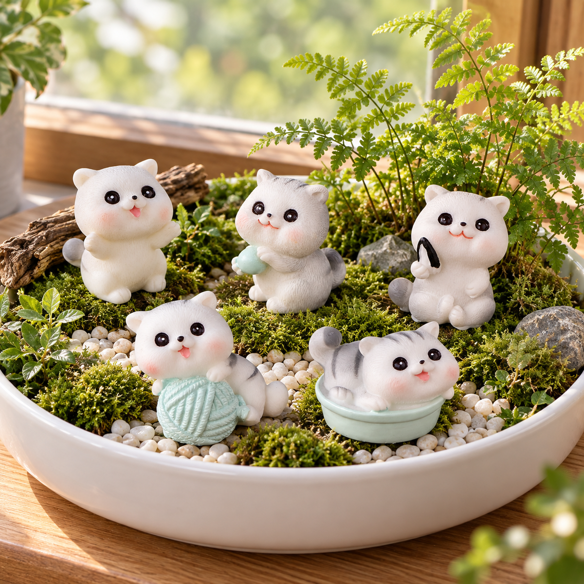 Cozy Kitten Crew – 5-Piece Mini Cat Figurine Set
