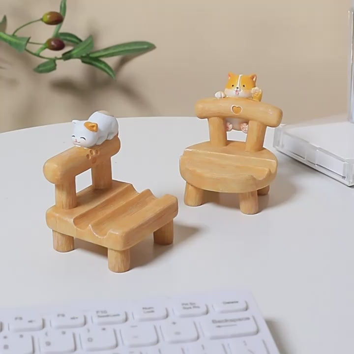 Cute Wood Stool Cat & Corgi Resin Phone Stand